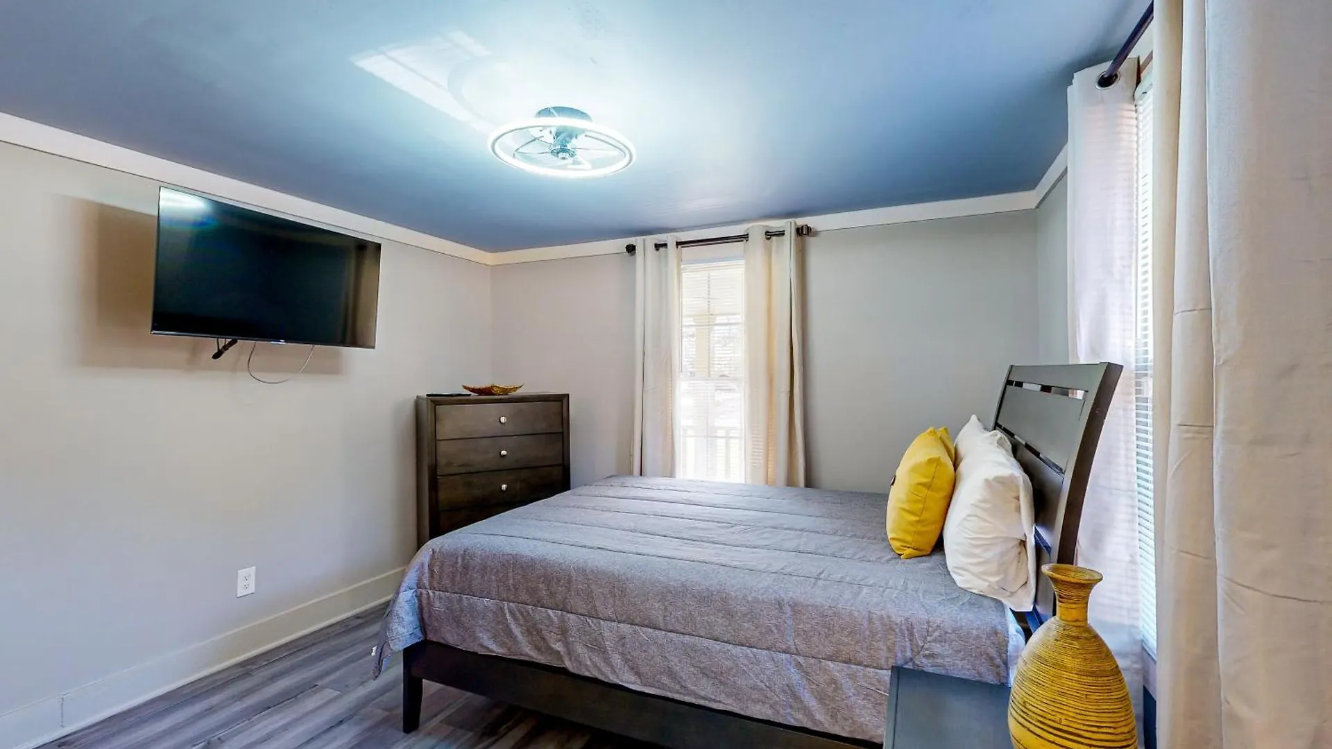 Farmhouse Experience Savannah 0*,